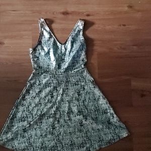 Women's dress